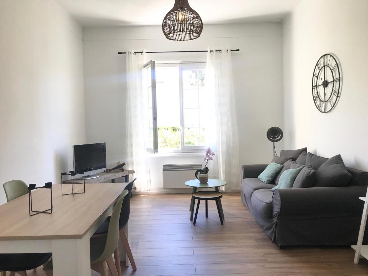 Grand F2 Quartier Les Plaines, Boulouris Proche Mer Et Port Santa-Lucia Сен-Рафаэль Экстерьер фото